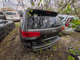 2018 Jeep Grand Cherokee Overland 4x4 - Exterior Rear Center Image